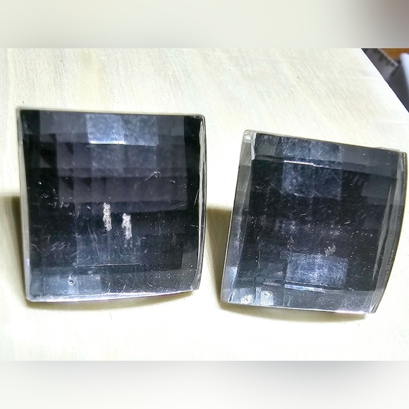 Silver square metallic Disco faceted pierced earrings - Picture 2 of 6